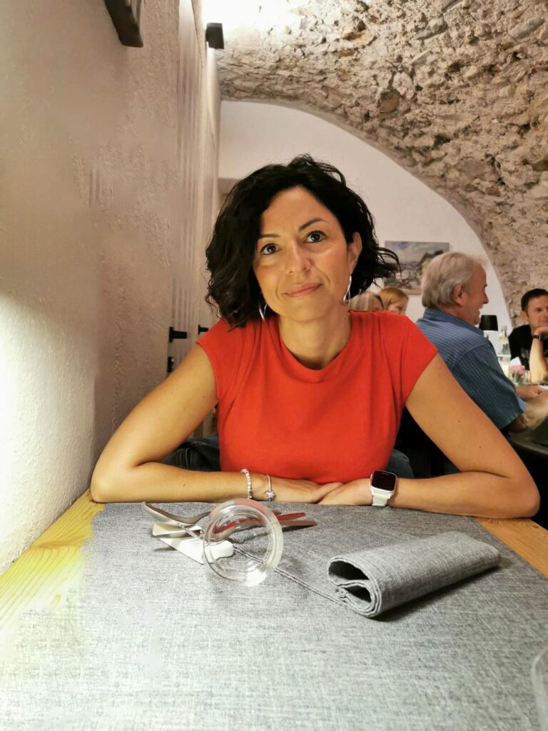 Atelier Emozioni Inh. Maria Concetta Imbrogiano Denno e Cles piangono Maria Concetta Romano, dipendente all’Anagrafe
